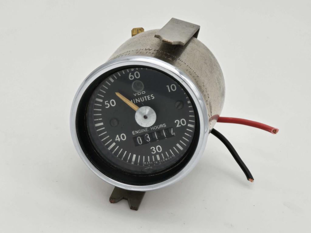 Vintage (1973) URENTELLER VDO 12v, Niet ingevuld, Gebruikt, Motorboot, Niet ingevuld