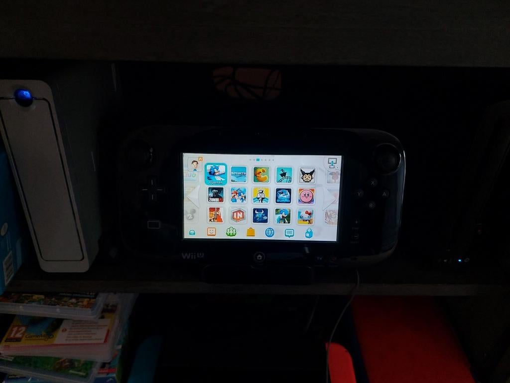 Wii U met harde schijf, 60+ spellen en draadloze controller, Ophalen of Verzenden, Gebruikt, Met 1 controller, Met harde schijf