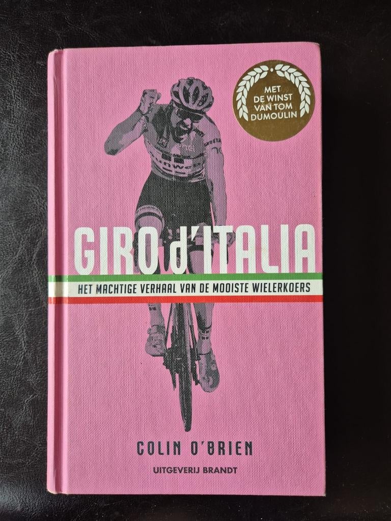 Giro d'Italia: Het verhaal van de mooiste wielerkoe, Ophalen of Verzenden, Zo goed als nieuw, Colin O'Brien, Lopen en Fietsen
