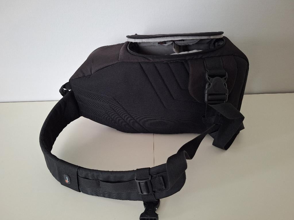 Sling fototas, Ophalen of Verzenden, Zo goed als nieuw, Schoudertas, Lowepro