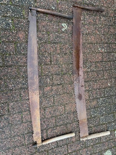 2 x antieke boomzaag/trekzaag. Zie foto's, Antiek en Kunst, Ophalen