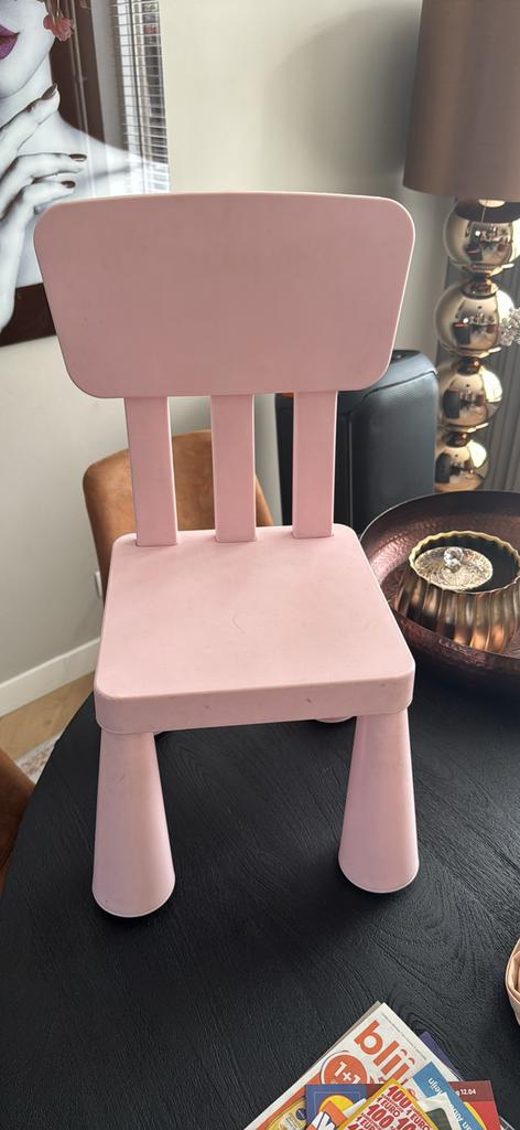 Leuk kinderstoeltje ikea, Kinderen en Baby's, Kinderkamer | Tafels en Stoelen, Ophalen, Gebruikt, Stoel(en)