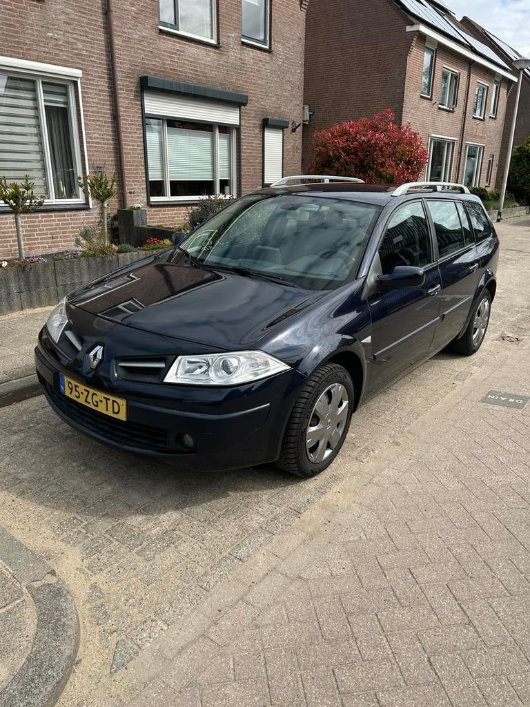 Renault Mégane 2.0 Benzine Grand Tour/ Ruilen met Fatbike ✅, Auto's, Stof, 4 cilinders, Blauw, Origineel Nederlands