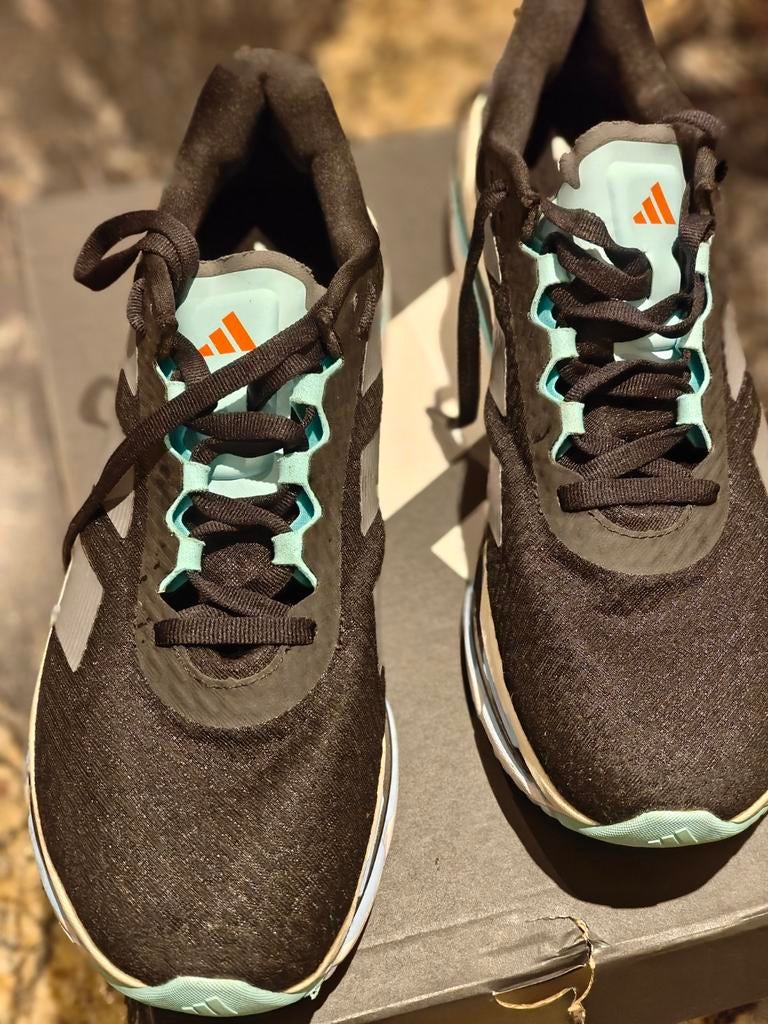 Adidas Adistar Beyond hardloopschoenen, Kleding | Heren, Schoenen, Zo goed als nieuw, Sportschoenen, Zwart, Ophalen of Verzenden