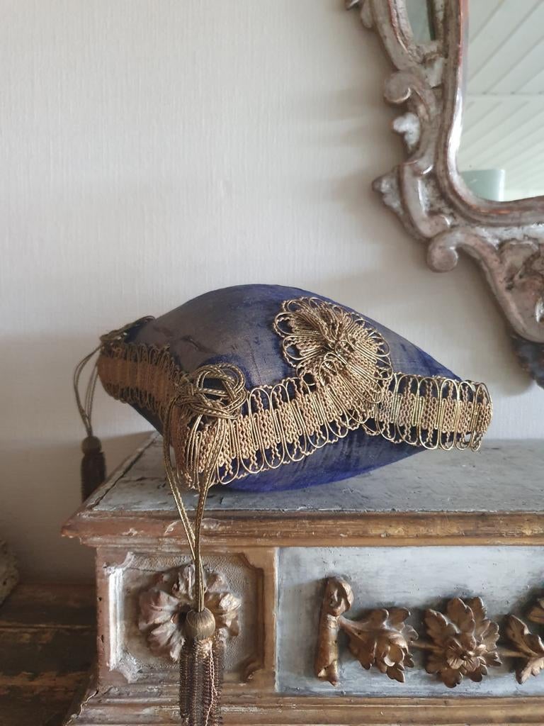 Antiek Frans bruidskussen, Antiek en Kunst, Ophalen of Verzenden