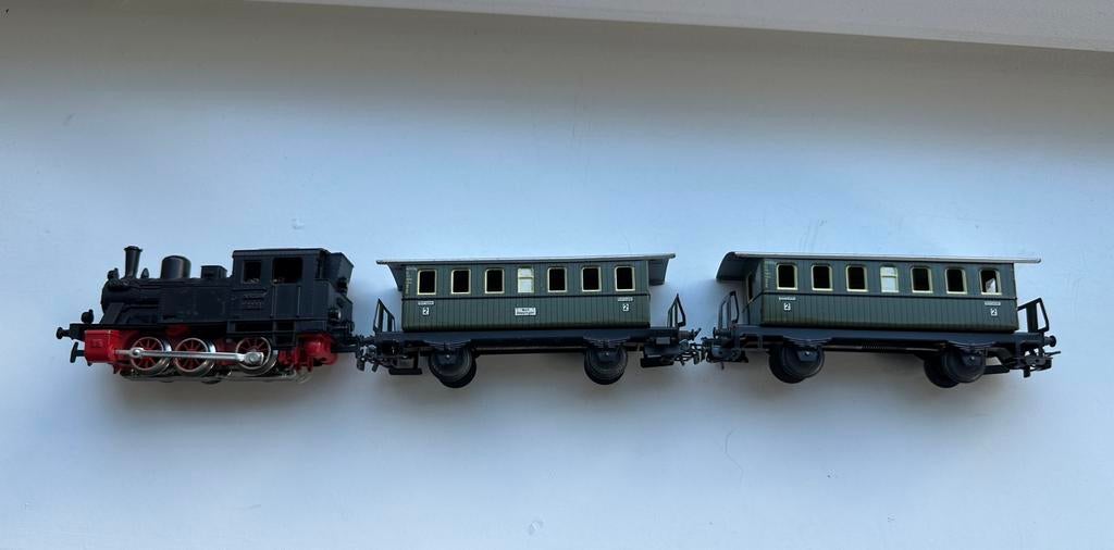 Märklin 3029 stoomloc H0 + 2 personenrijtuigen jaren ‘60, Wisselstroom, Gebruikt, Locomotief, Ophalen of Verzenden