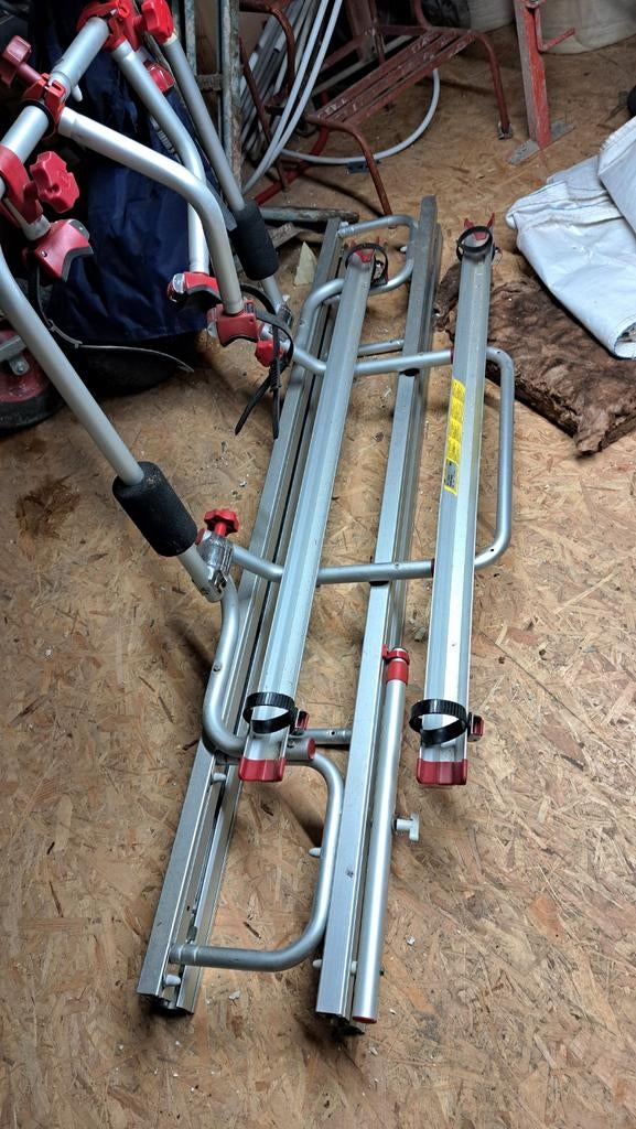 Fietsendrager voor camper of karretje, Ophalen