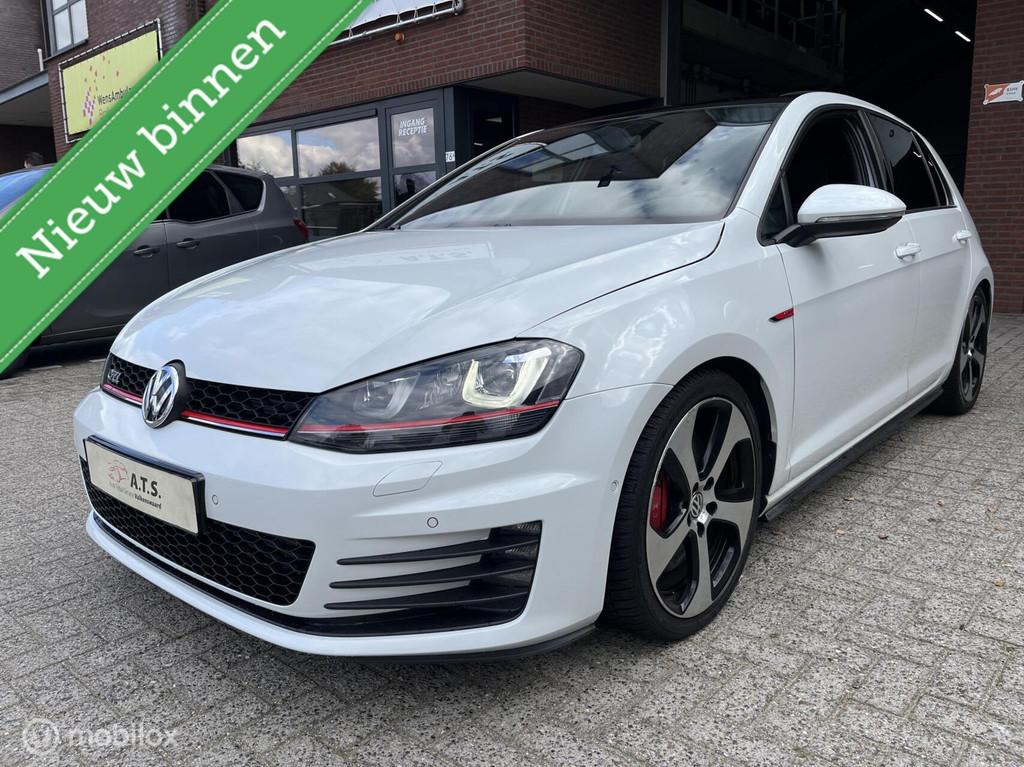 Volkswagen Golf 2.0 TSI GTI Performance NAVI*PANO-DAK*CRUISE, Gebruikt, Euro 6, 4 cilinders, 1984 cc