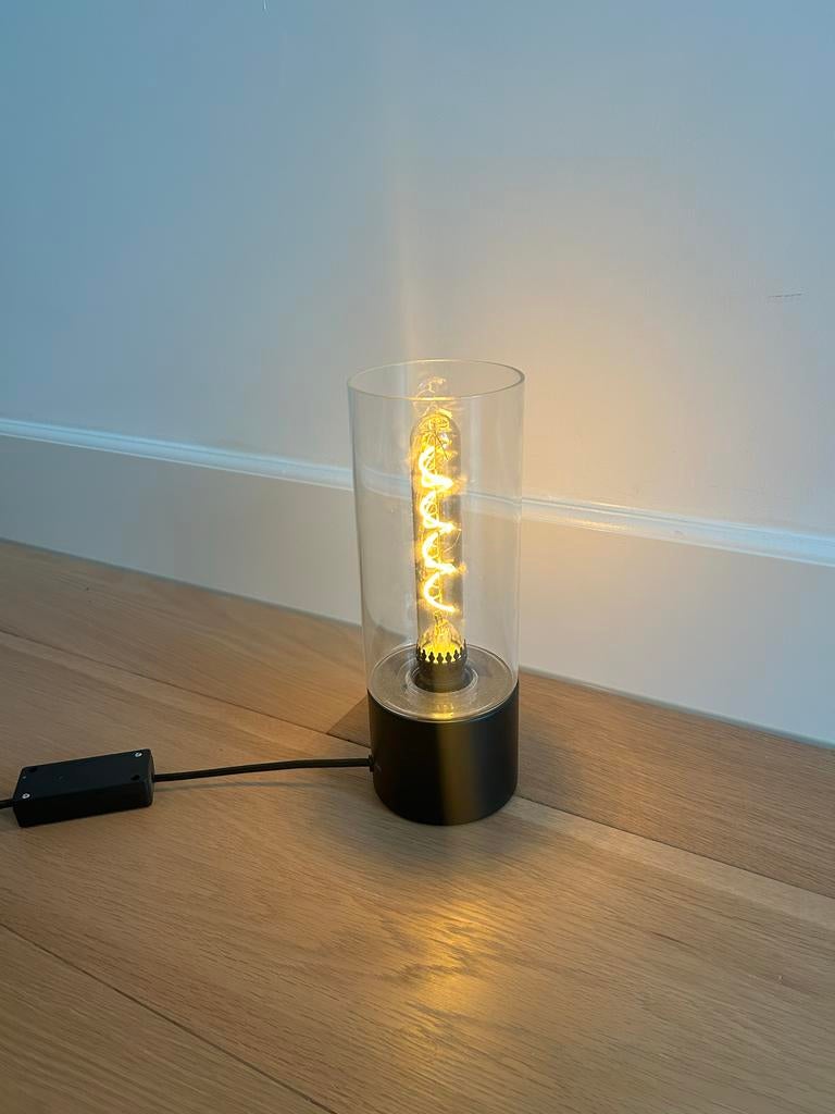 Moderne tafellamp met gloeilamp, Ophalen, Zo goed als nieuw, Glas, Minder dan 50 cm