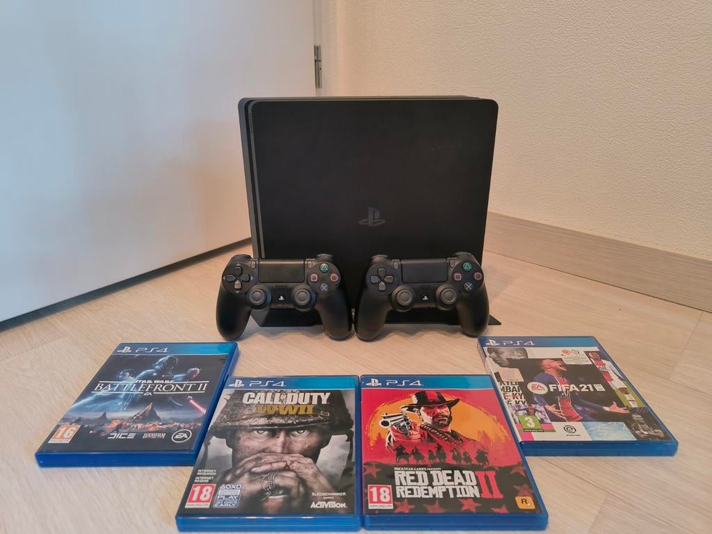 PS4 met 2 controllers en spellen, Met 2 controllers, Ophalen of Verzenden, Slim, Gebruikt