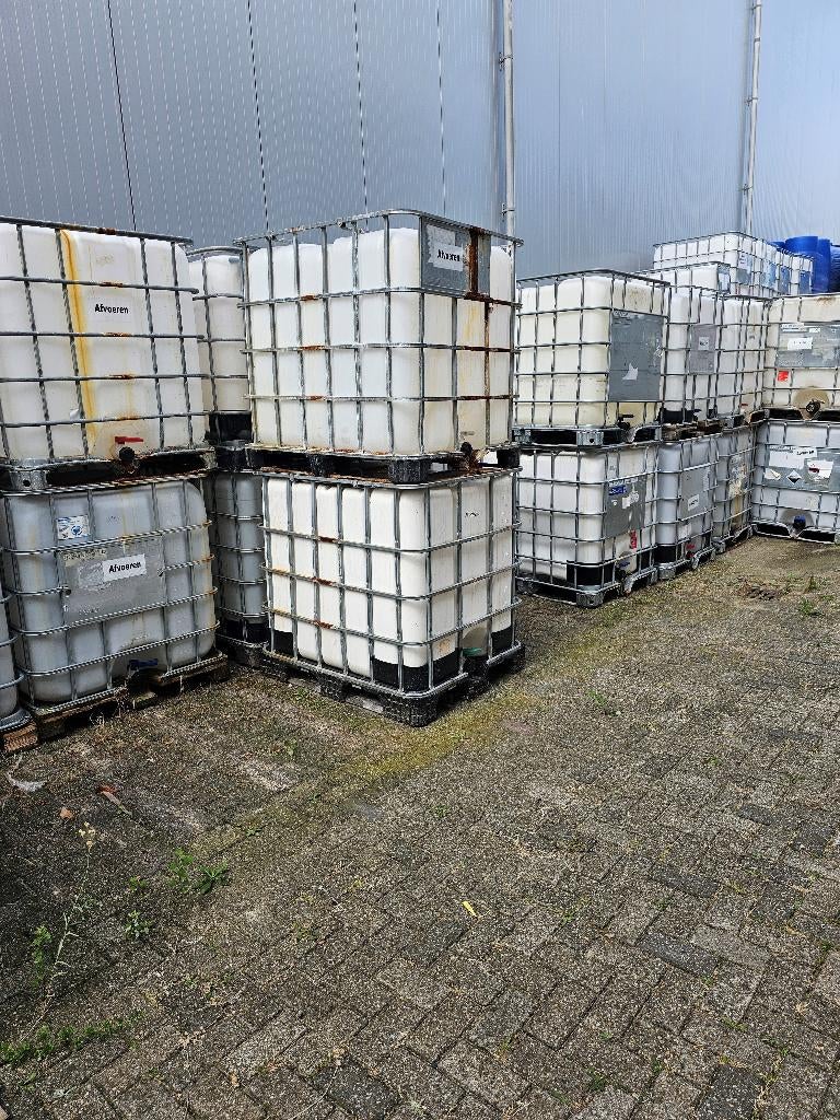 ibc gebruikt, 150 liter of meer, Ophalen, Zo goed als nieuw, Hout