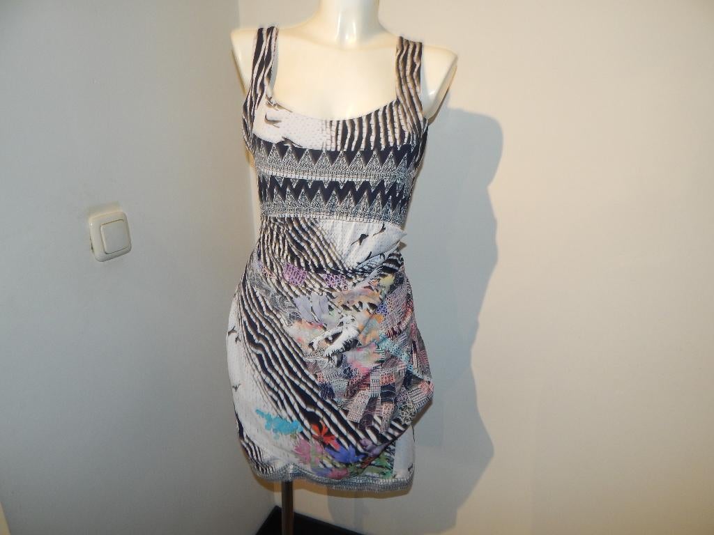 Save the Queen jurk schilder achtige bloemen in kleur M