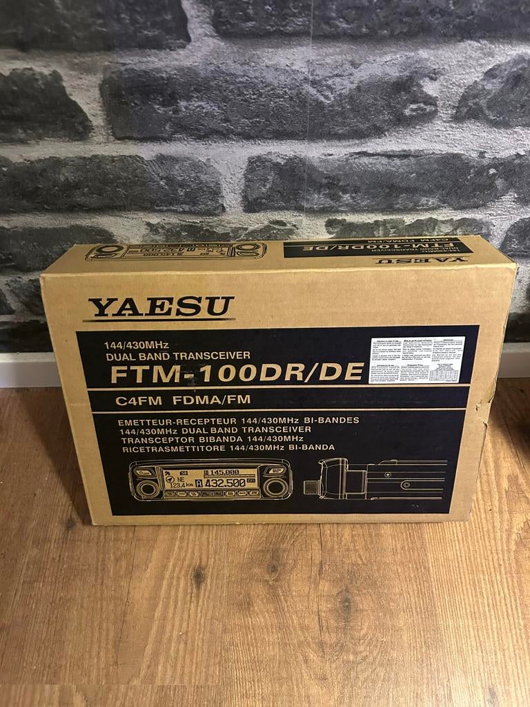 Originele doos Yaesu FTM-100DR/DE Dual Band Transceiver, Telecommunicatie, Zenders en Ontvangers, Ophalen, Gebruikt, Zender en Ontvanger