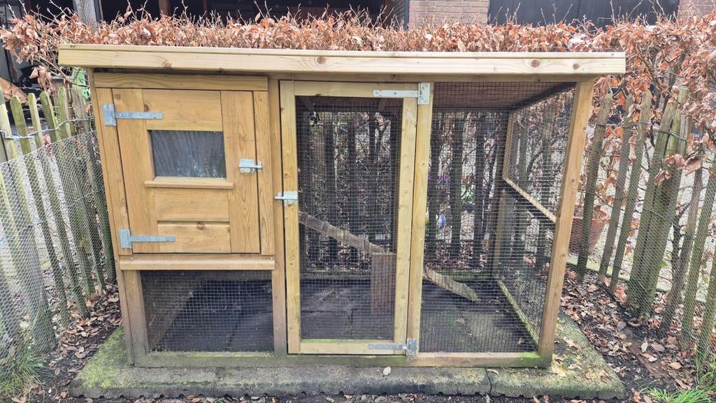 Konijnenhok of kippenhok zeer goede staat, Ophalen, Gebruikt, Kippenhok of Kippenren