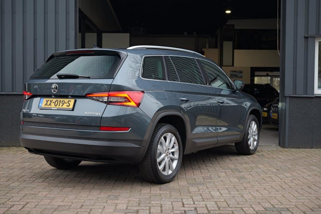 Skoda Kodiaq 1.5 TSI Style Business AUT Pano|Leder|Trekhaak, 4 cilinders, 150 pk, Bedrijf, 1482 kg
