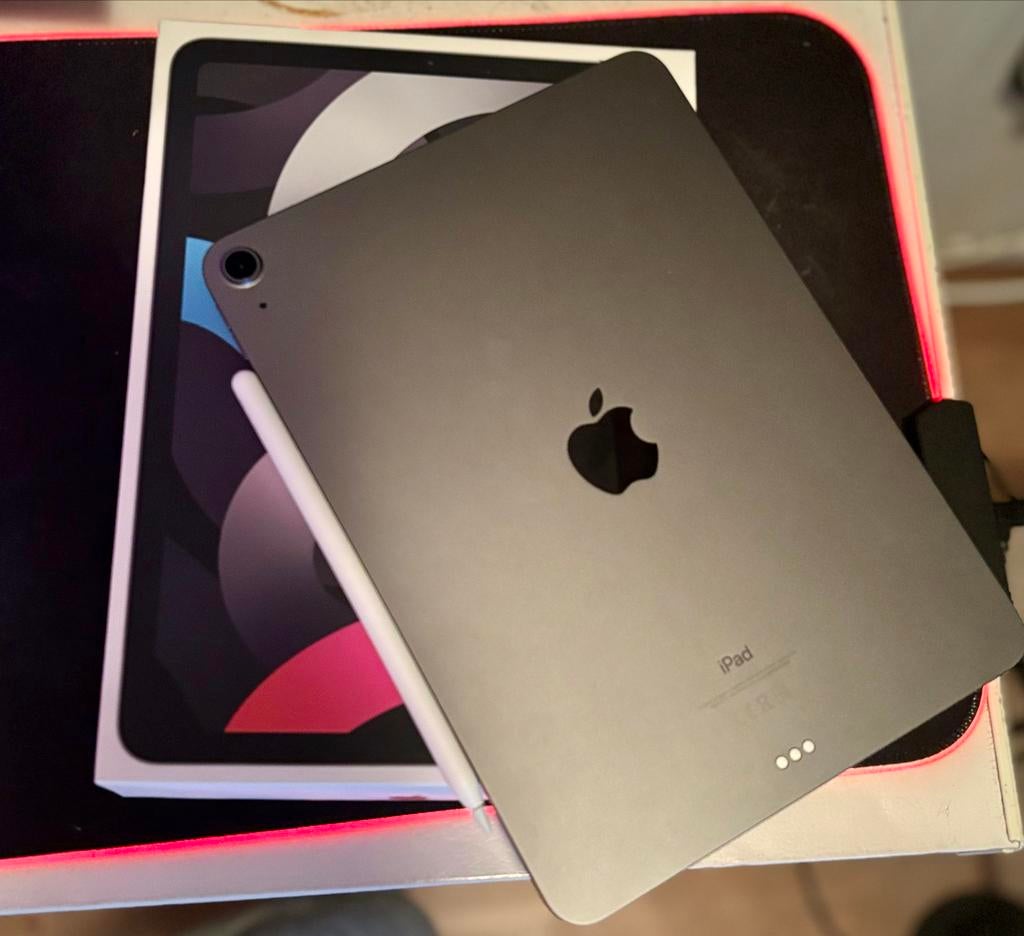 Apple iPad Air 4, Computers en Software, Apple iPads, Apple iPad Air, Zo goed als nieuw, Grijs, Wi-Fi