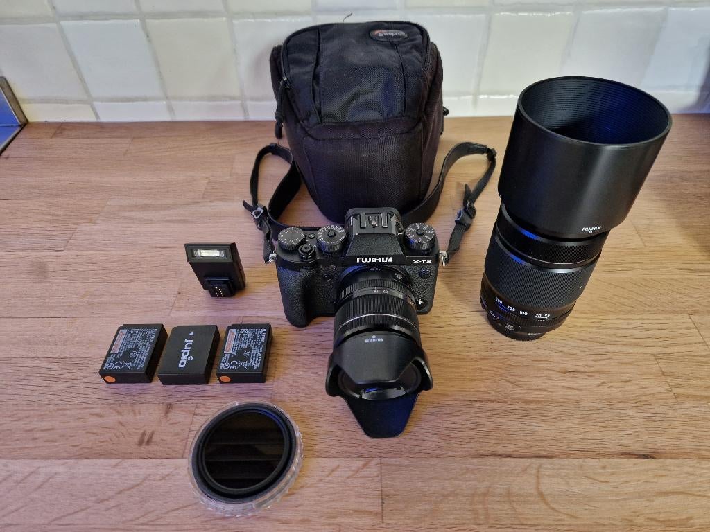 Fujifilm XT-2; XF 18-55mm f/2.8-4.0; XF 55-200mm f/3.5-4.8, Ophalen, Gebruikt, Spiegelreflex, Fuji