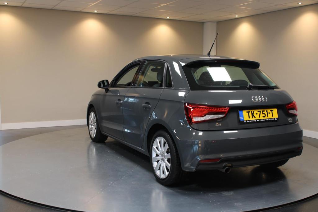 Audi A1 Sportback 1.0 TFSI Advance Sport *Cruise* Navi|PDC|A, Auto's, Audi, Voorwielaandrijving, Euro 6, 4 stoelen, Origineel Nederlands