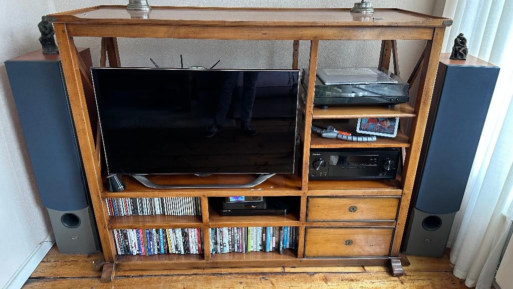 Stijlvol en tijdloos tv-meubel van massief kersenhout, Huis en Inrichting, Kasten | Televisiemeubels, Ophalen, Gebruikt, 150 tot 200 cm