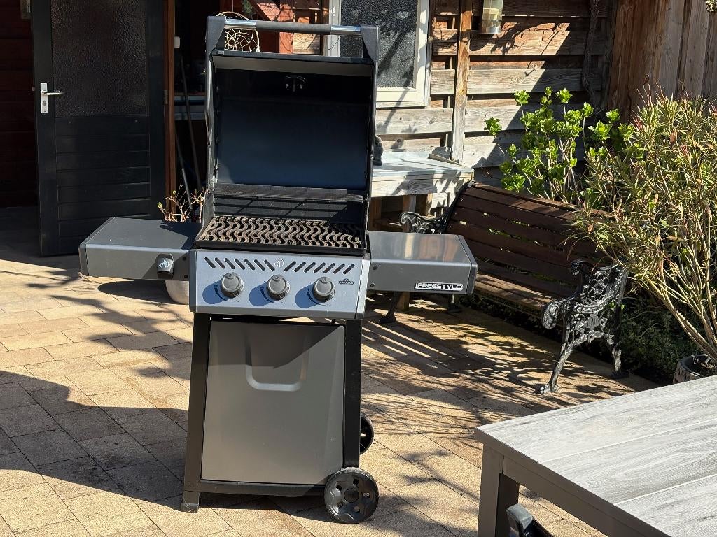 Napoleon gasbarbecue vele extra's, Ophalen, Zo goed als nieuw, Napoleon