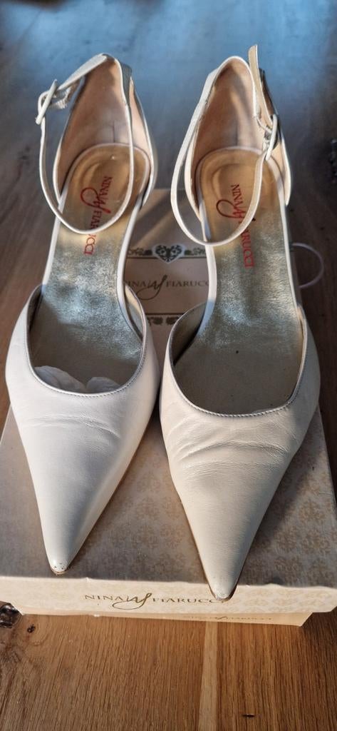 Bruidschoenen Nina Fiarucci, Nina Fiarucci, Ophalen of Verzenden, Zo goed als nieuw, Wit