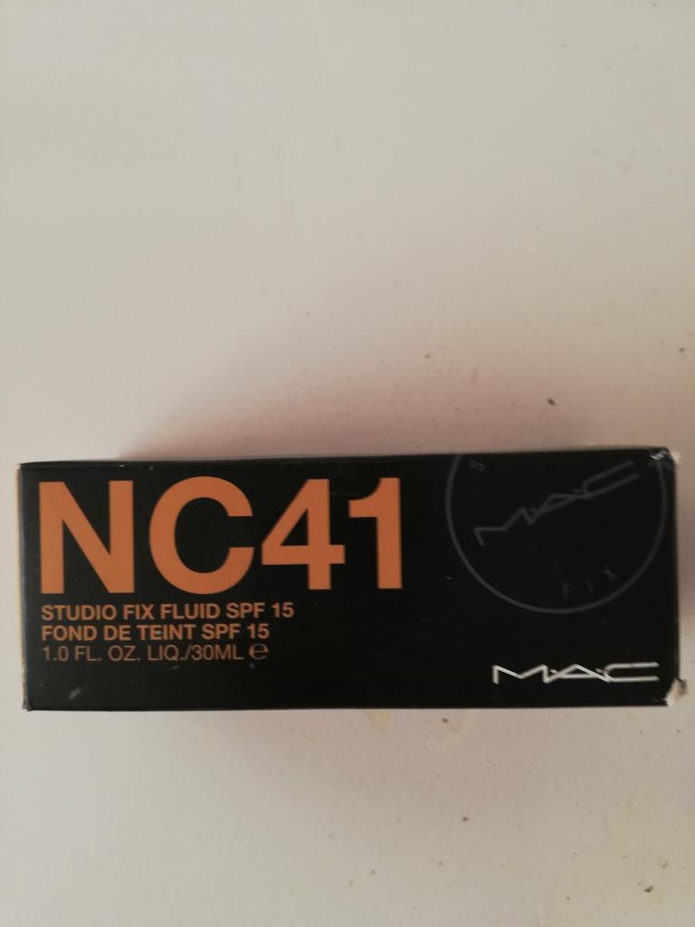 Mac Foundation NC 41, Ophalen of Verzenden, Beige, Gehele gezicht