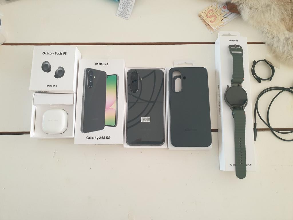 Samsung Galaxy A56 5G + Watch + Buds FE - ZGAN Set!, Zwart, Refurbished, Ophalen of Verzenden, Android OS