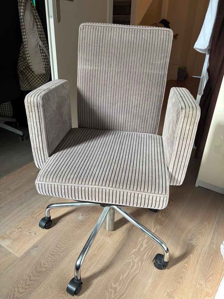 Pub en club disignerbureaustoel, Ophalen, Gebruikt, Zwart