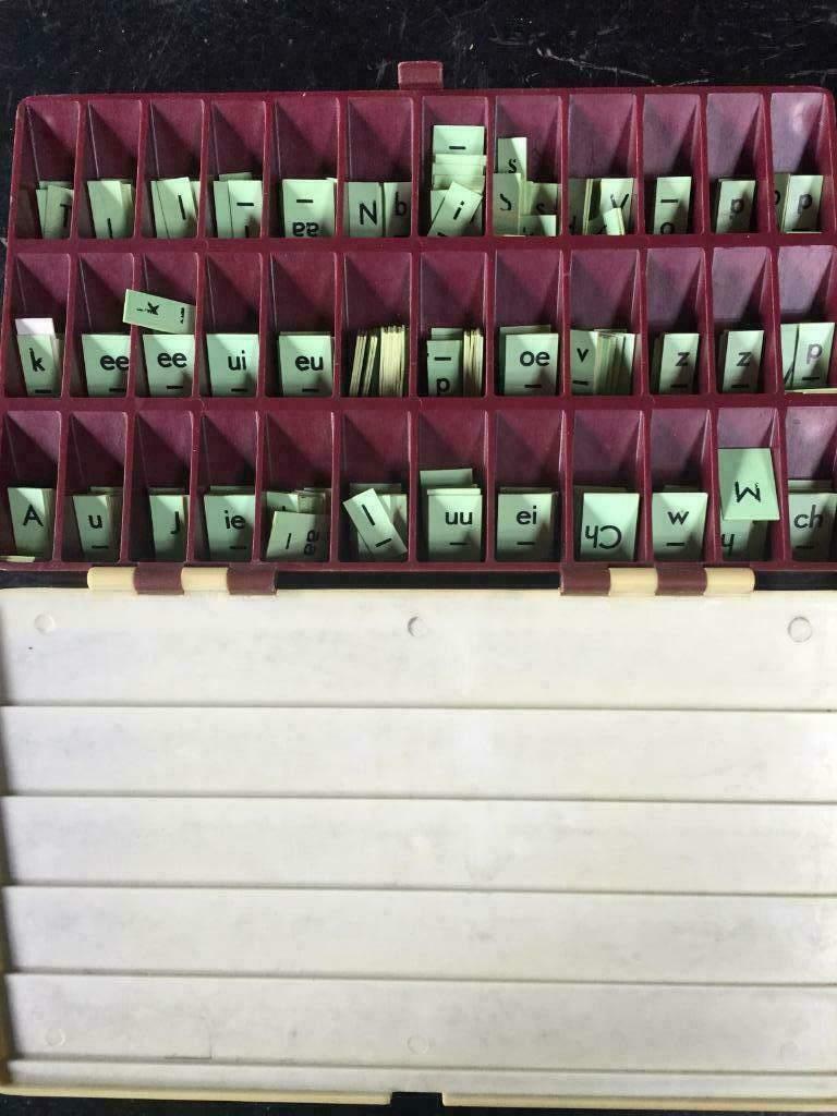 Letterdoos UZT, vintage , compleet, Ophalen of Verzenden