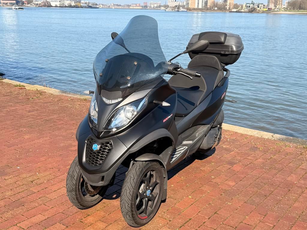Piaggio MP3 500 HPE LT 2018 | Dealer | Akrapovic | Topkoffer, Motoren, Scooter, Particulier, Handvatverwarming