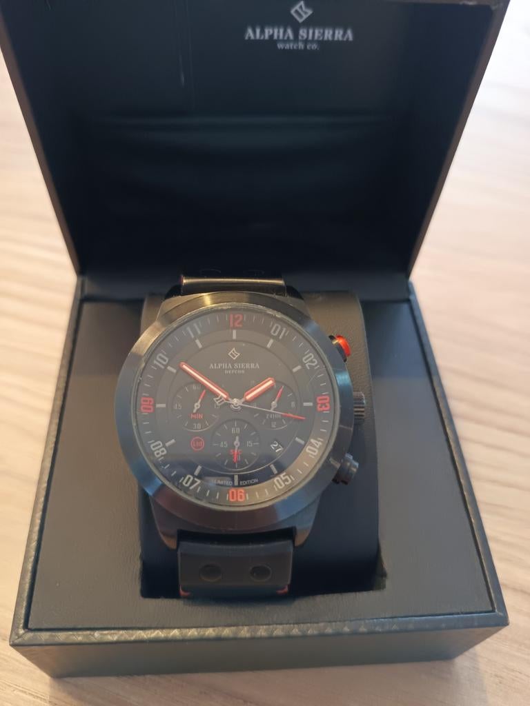 Alpha Sierra Defcon LGM 32RL horloge - Zo goed als nieuw, Ophalen of Verzenden, Zo goed als nieuw, Polshorloge, Overige merken