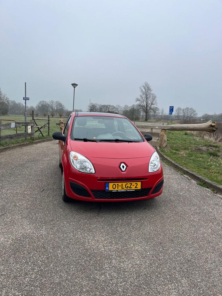 Renault Twingo 1.2 16V Quickshift 2008 Rood, Twingo, 31 €/maand, 4 cilinders, 4 stoelen