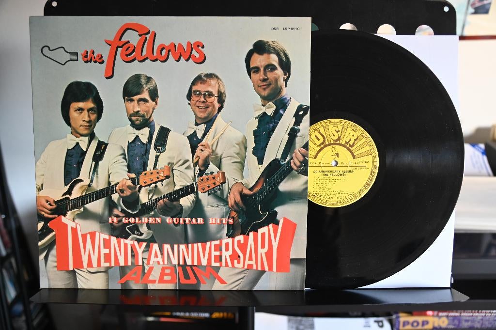 LP 1981 the Fellows - Twenty Anniversary Album, Ophalen of Verzenden, Zo goed als nieuw, Inclusief binnenhoes, 12 inch