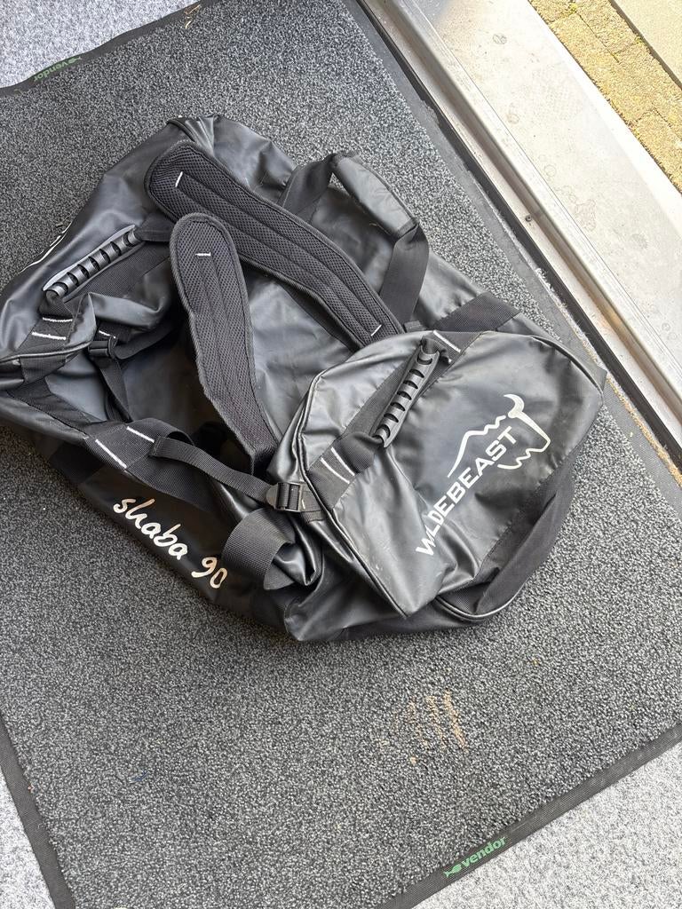 Wildbeast Shaba 90 Reistas/Duffel - Zwart, Zo goed als nieuw, 30 cm of meer, Zwart, Ophalen of Verzenden, Zo goed als nieuw