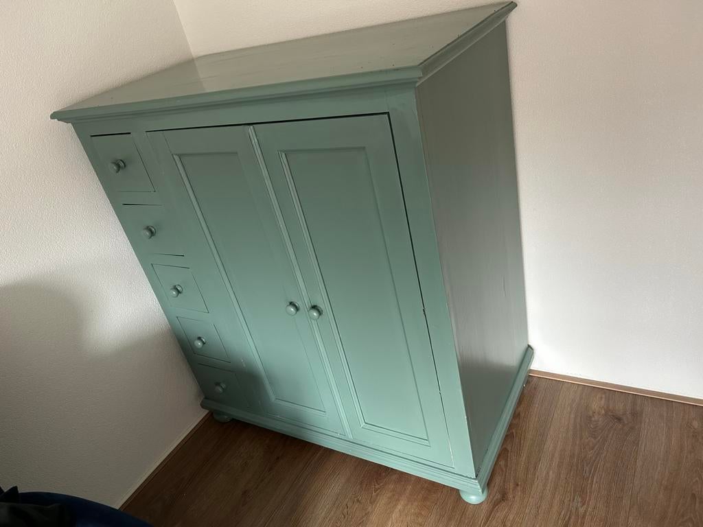 Gratis afhalen: groene Televisiekast - L108 x B60 x H120 cm, Huis en Inrichting, Ophalen, Gebruikt, 100 tot 150 cm, 50 tot 100 cm