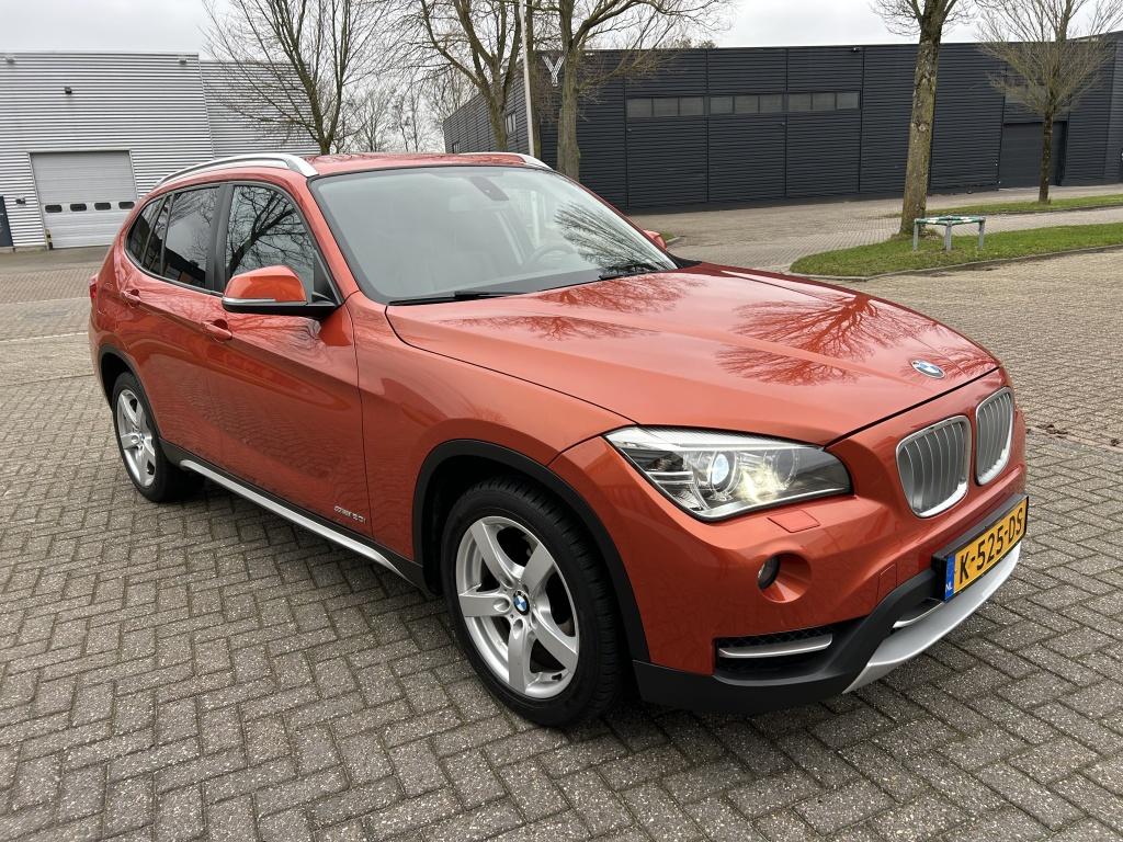 BMW X1 sDrive20i Executive XENON STOELVW PDC CRUISE., Euro 6, 4 cilinders, Leder en Stof, 184 pk