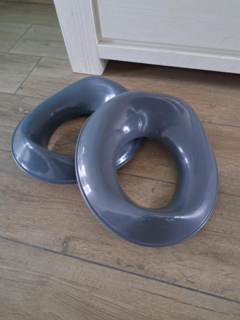 Twee WC-bril verkleiners - Gratis afhalen, Ophalen, Gebruikt