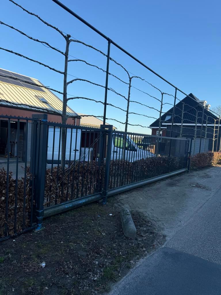 2x Heras Schuifpoort 8.00 meter doorrijden -Toegangspoort, Ophalen, Gebruikt, Staal, Schuifpoort