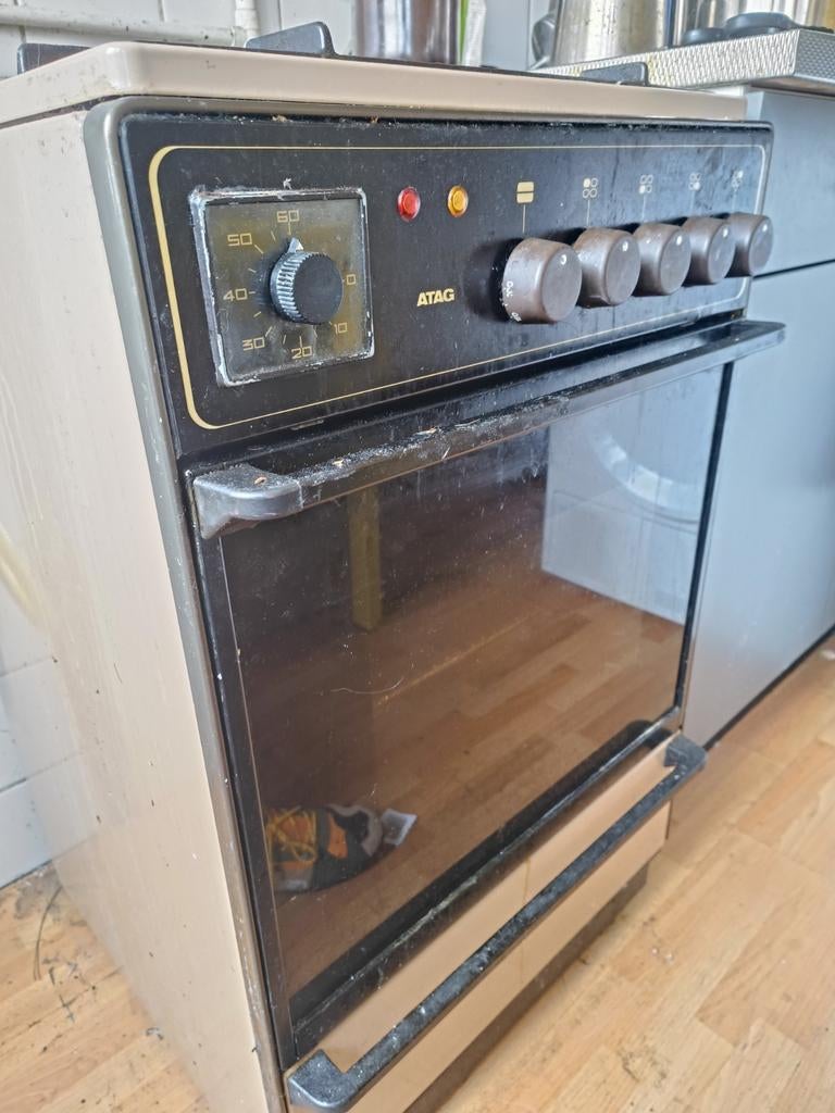 ATAG gasfornuis met elektrische oven en nieuwe gasslang, Witgoed en Apparatuur, Fornuizen, Ophalen