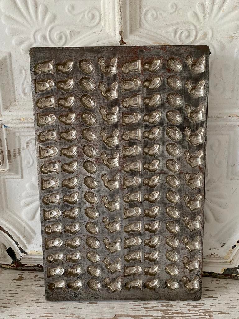 Antieke  metalen grote chocolade vorm Pasen, Diversen, Pasen, Ophalen of Verzenden, Gebruikt