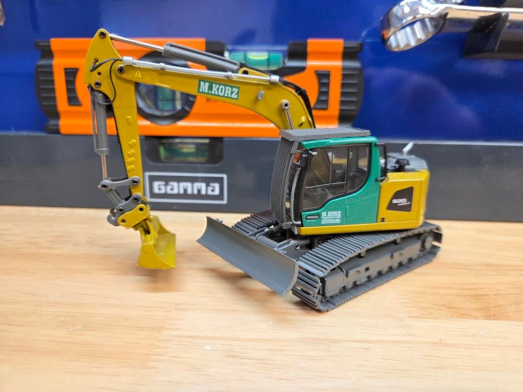 Liebherr R920 M Korz Rupskraan 1:50 Conrad, Hobby en Vrije tijd, Ophalen of Verzenden, Zo goed als nieuw, Hijskraan, Tractor of Landbouw