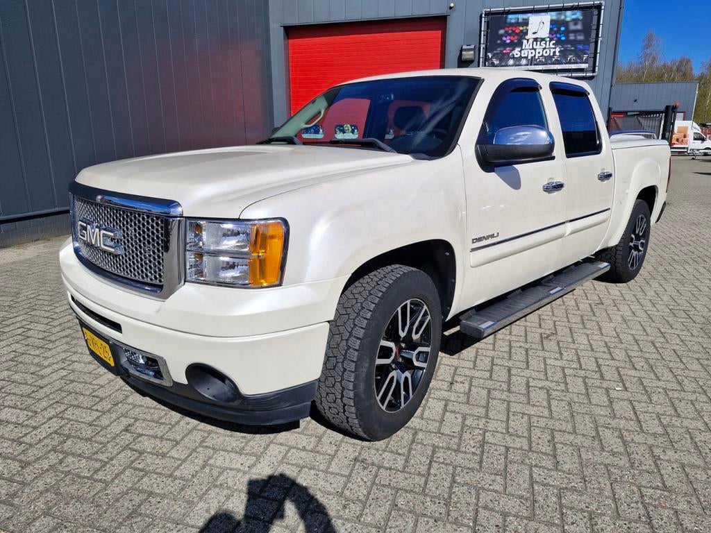 GMC Sierra 2012, Wit, Vierwielaandrijving, Particulier, LPG