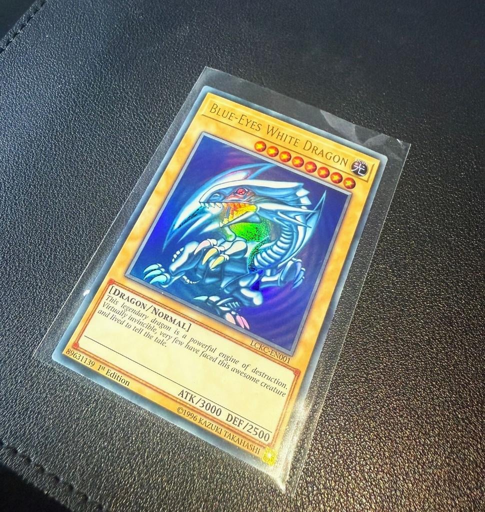 YuGiOh Blue Eyes White Dragon 1st edition, Hobby en Vrije tijd, Verzamelkaartspellen | Yu-gi-Oh!, Ophalen of Verzenden, Zo goed als nieuw