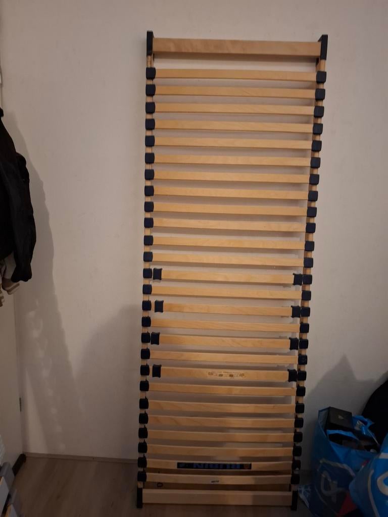 Gratis lattenbodem 70 x 200, Huis en Inrichting, Slaapkamer | Matrassen en Bedbodems, Ophalen, Eenpersoons, 70 cm of minder