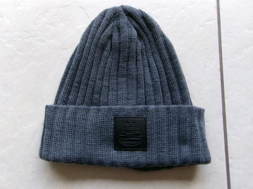 PSV Eindhoven muts, Overige maten, Ophalen of Verzenden, Zo goed als nieuw, PSV