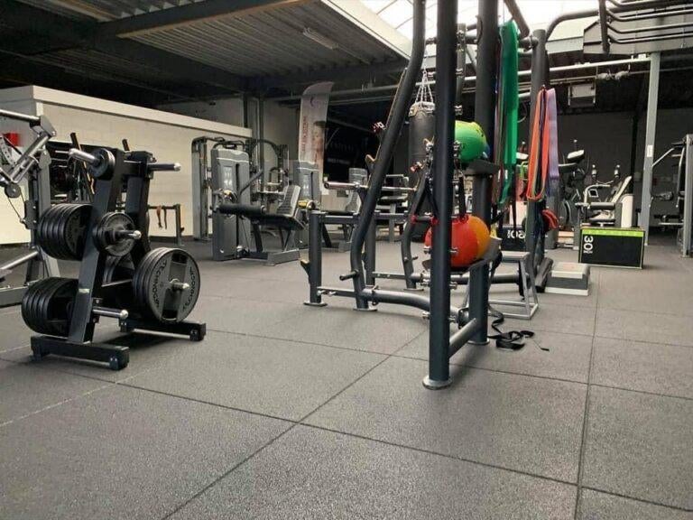 76m2 FIT PRO rubber sportvloer matten 100x100x2 cm zwart, Ophalen of Verzenden, Nieuw, Benen, Fitnessmat