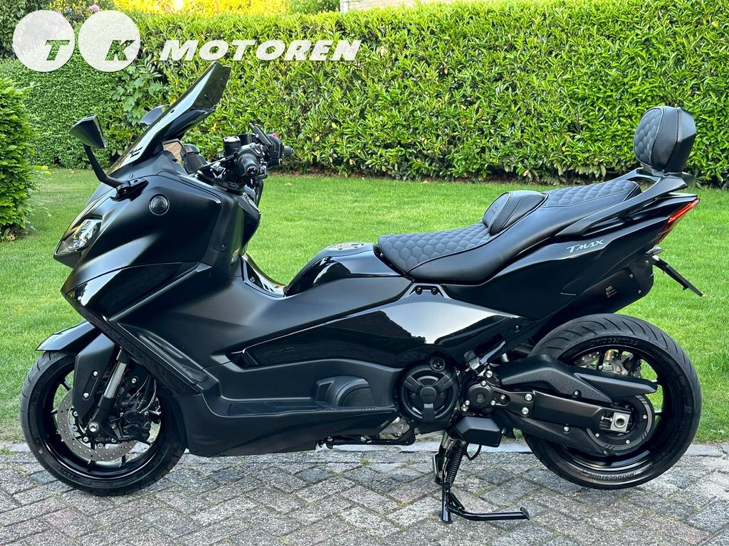 ⭐️ UNIEKE CUSTOM Yamaha TMAX 560 TECH MAX TWV €24000 !, Bedrijf, 560 cc, Minimaal motorrijbewijs A2, Handvatverwarming