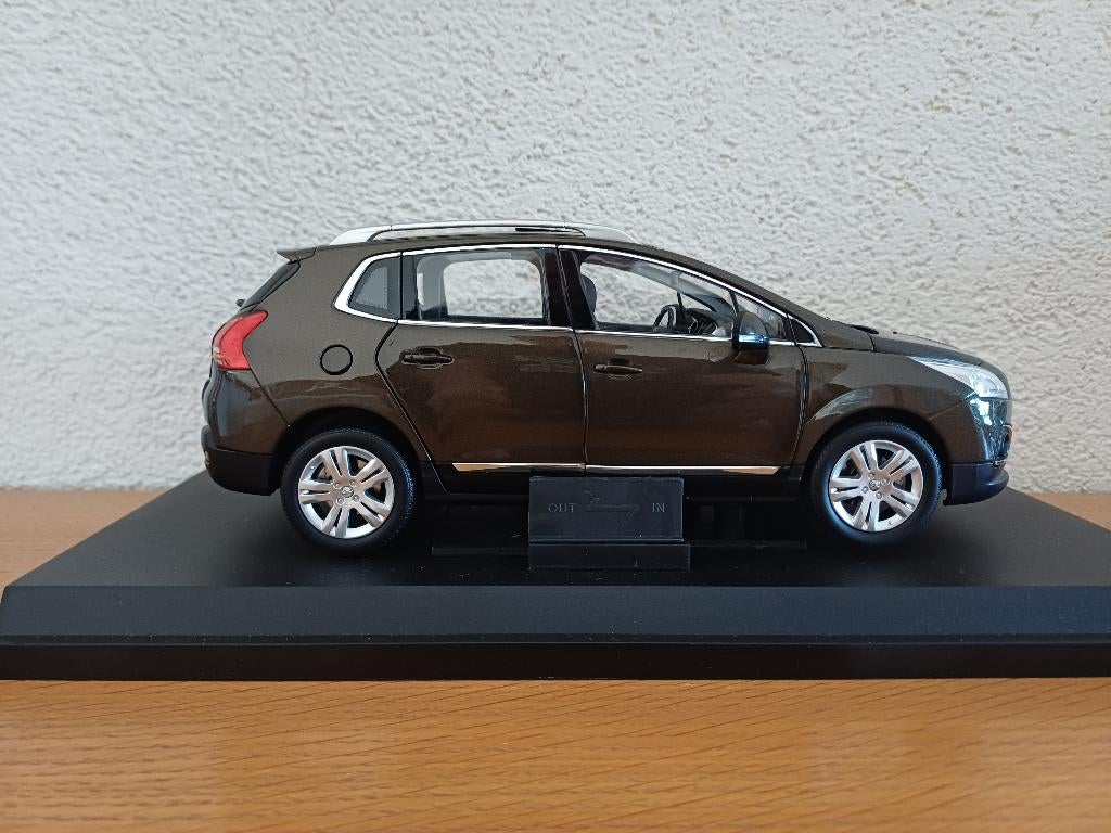 Peugeot 3008 1.6 THP suv 2013 Brun Hickory Paudi models, Ophalen of Verzenden, Nieuw, Auto, OttOMobile