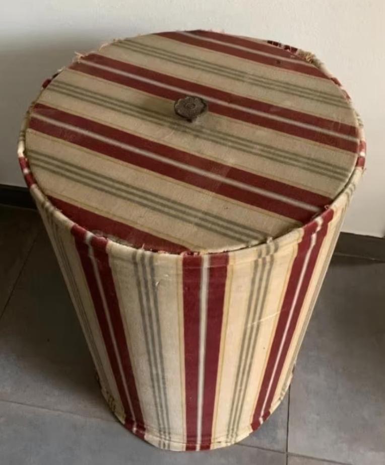 Ronde speelgoedton, ton, opbergton, opberger; oude bekleding, Ophalen of Verzenden, Gebruikt