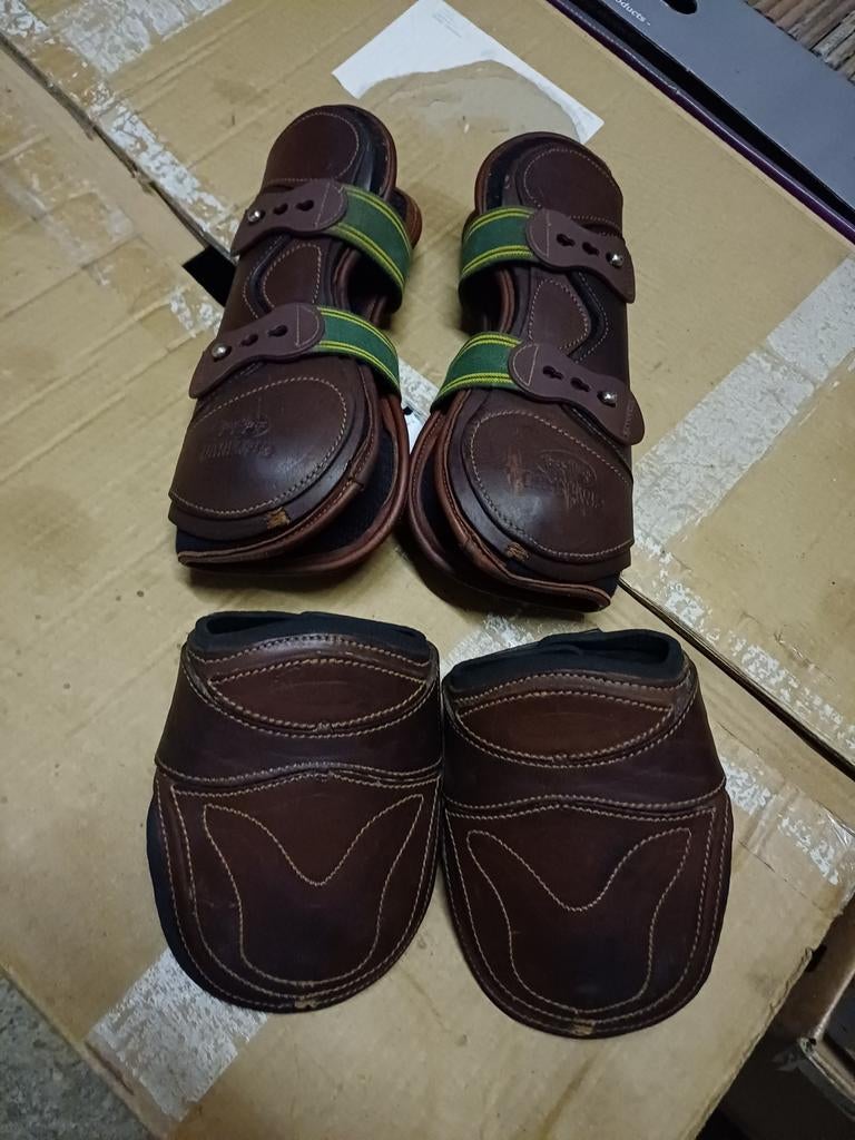 Devoucoux peesbeschermers set, Dieren en Toebehoren, Paarden en Pony's | Beschermers, Zo goed als nieuw, Ophalen of Verzenden